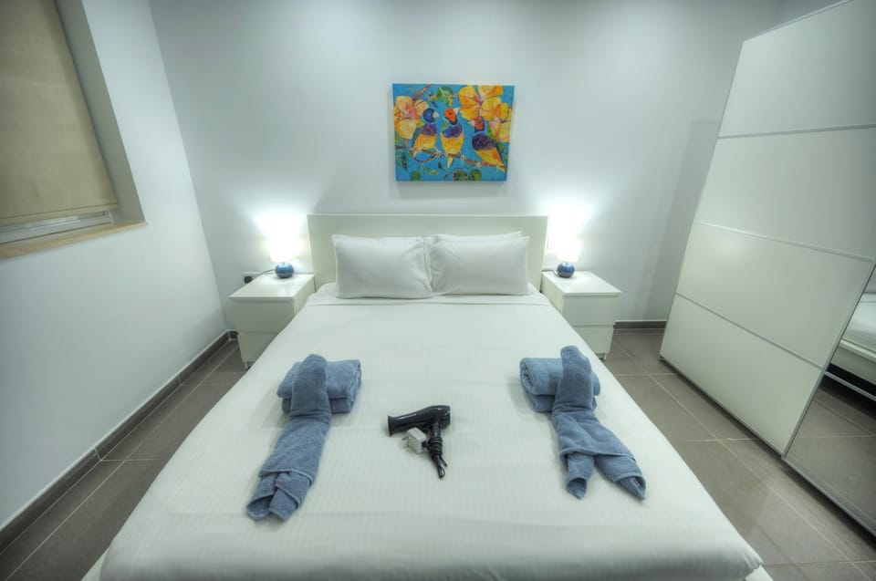 Bright & Large 2bedrooms in Sliema center MPOR1-1 Apartment in Sliema