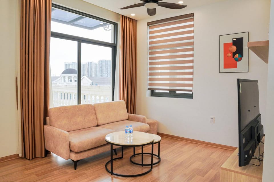 Communal lounge/ TV room, TV and multimedia, Living room, Seating area, Guests