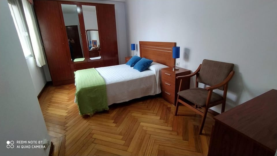 Apartment - 2 Bedrooms - 0137 Apartment in Cangas