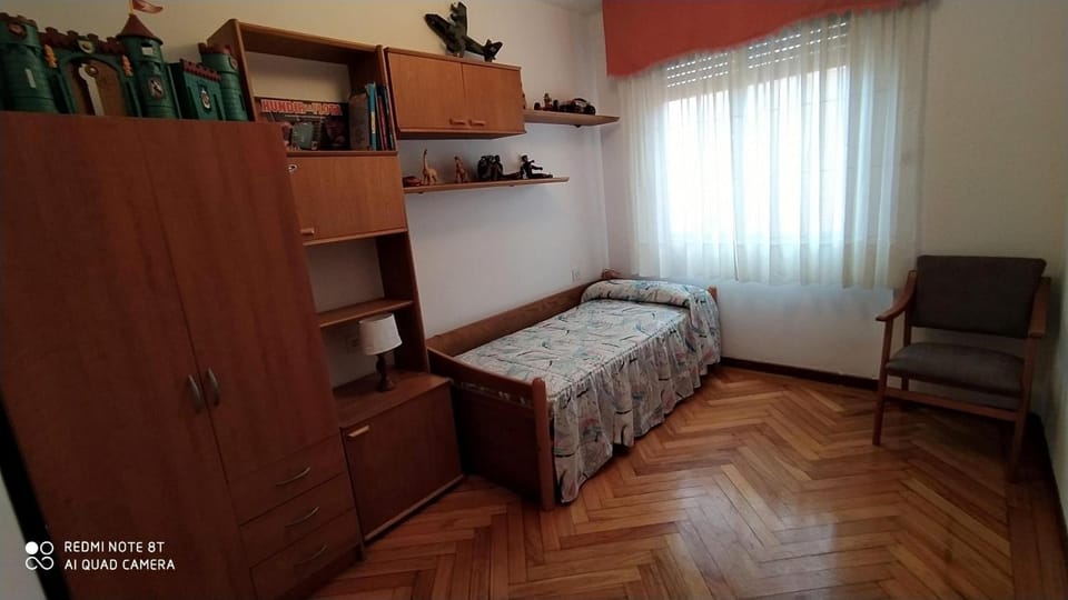 Apartment - 2 Bedrooms - 0137 Apartment in Cangas