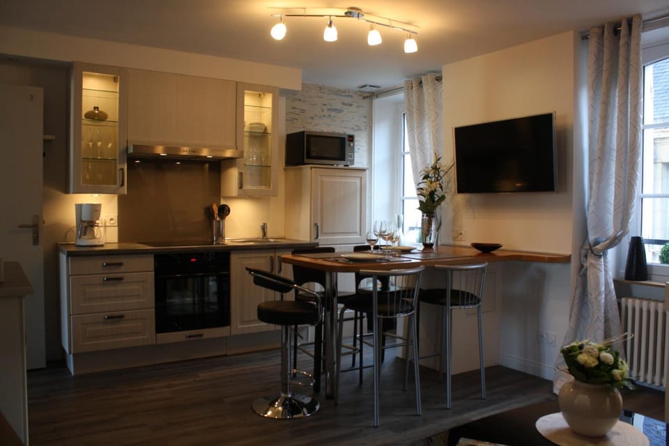 TV and multimedia, Dining area