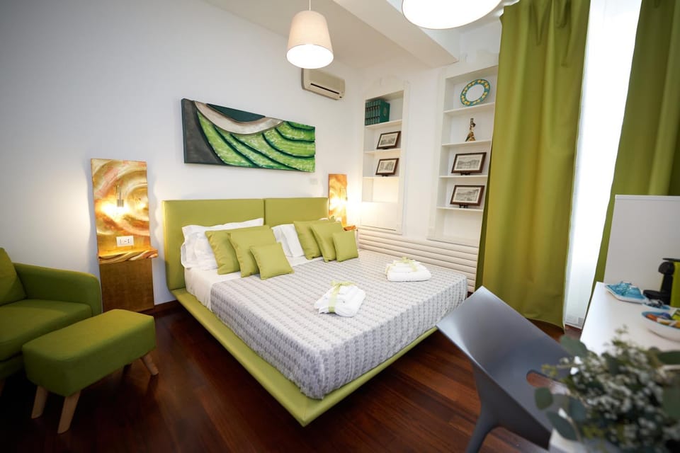 B&B Milleduecento Luxury Room Bed and Breakfast in Salerno