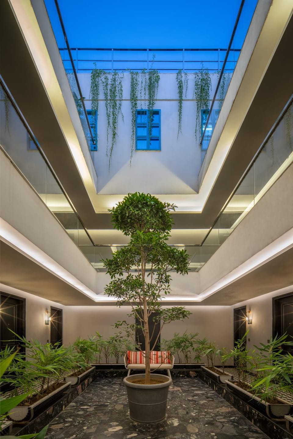 Garden, Inner courtyard view