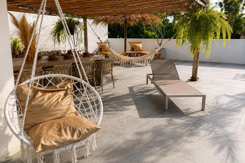 Lounge or bar