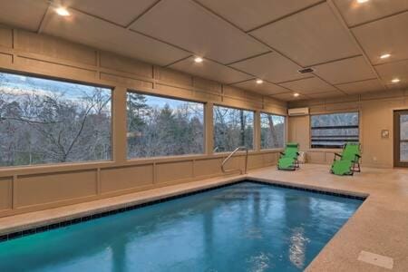 Luxury Smoky Mountain Cabin, Indoor Pool, Theater & Hot Tub, Sleep 12 with Game Room, Fireplaces & Dog-Friendly Comfort, Private Deck with Mountain Views, Minutes to Dollywood, Gatlinburg & Great Smoky Mountains National Park Cabin in Sevier County