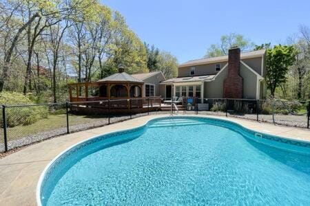 Spacious Retreat With Pool, Game Room & Fireplace, Sleeps 10, Backyard Oasis and Screened Gazebo, Family-Friendly Getaway, 24Hr Hospitality House in Plymouth