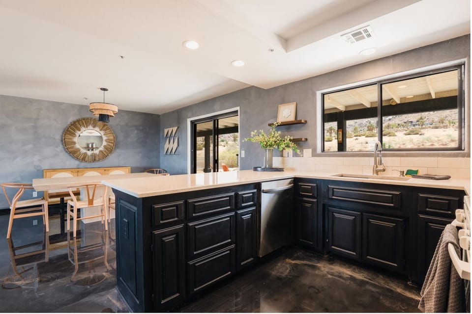 Mountain view, kitchen