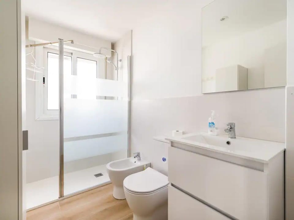 Bathroom, Living room