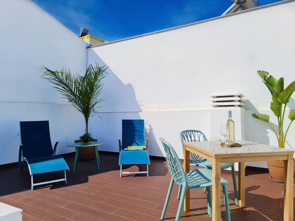 Balcony/Terrace, Dining area, sunbed