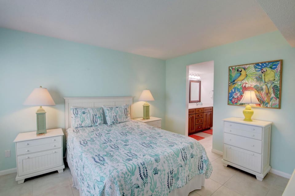 El Matador 126 - FREE TICKETS!! Your stay includes free tickets to many area attractions! House in Okaloosa Island