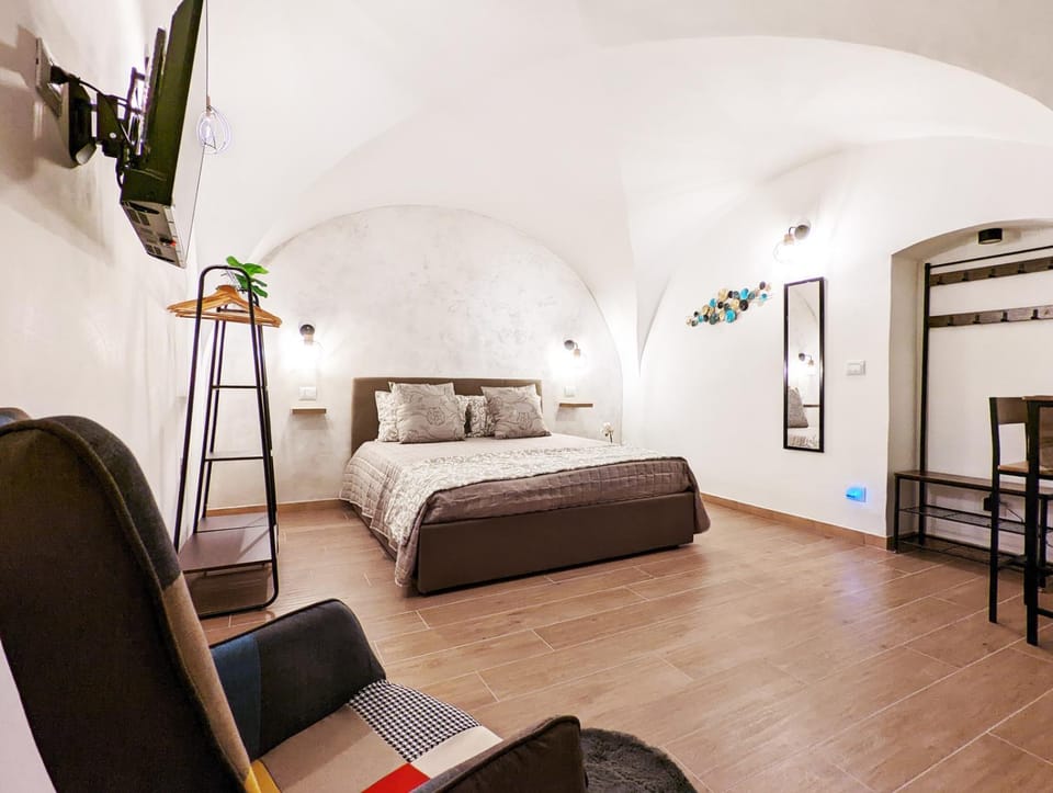 Shower, Bed, Hot Tub, Bathroom, TV and multimedia, Kitchen or kitchenette, Photo of the whole room, flat iron, internet, air conditioner