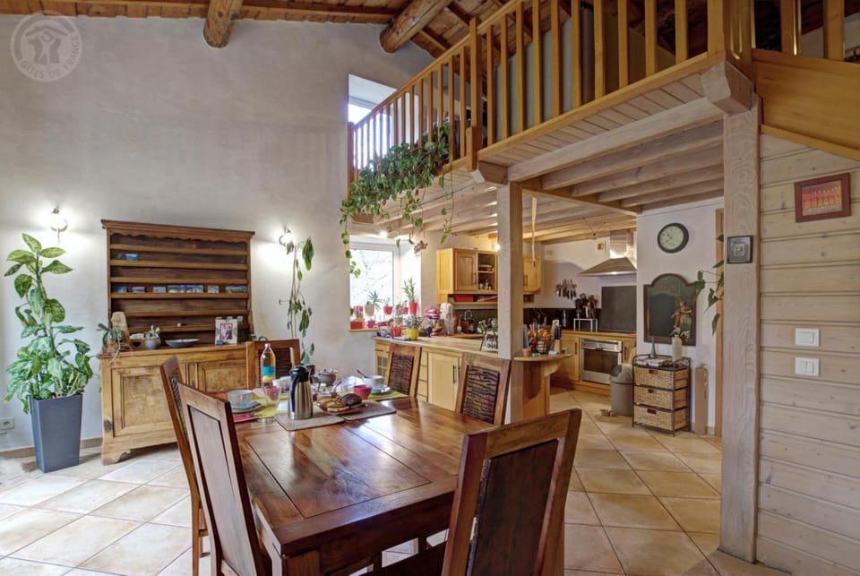 Le clos du martouret Bed and Breakfast in Auvergne-Rhône-Alpes