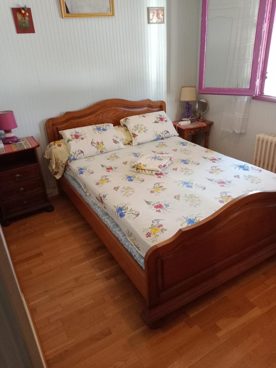 Living room, Bedroom