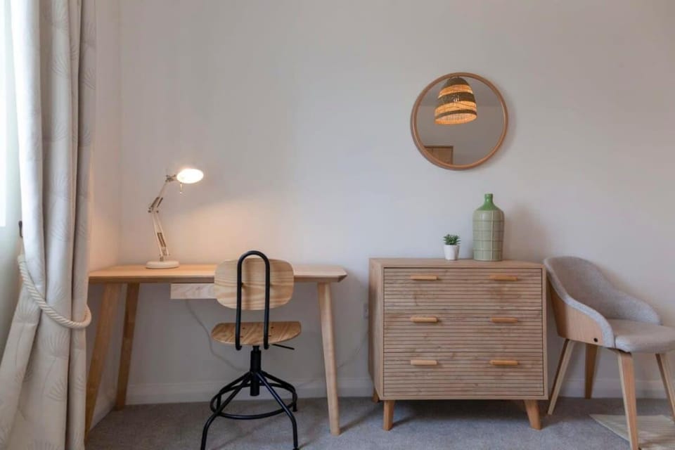Contemporary 1 Bedroom Apartment in Ashford Apartment in Ashford