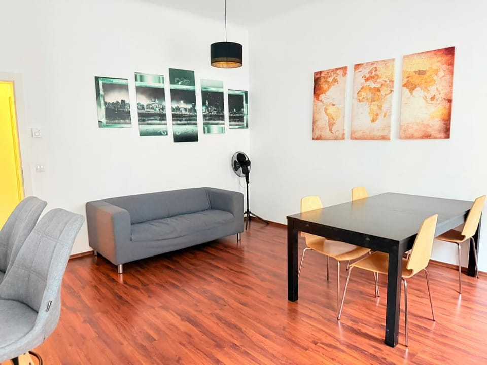 Living room, Seating area, Dining area