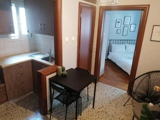 Minimal Studio Varnava Square - Kallimarmaro Area Apartment in Athens