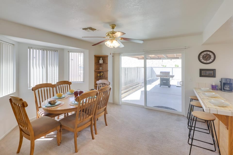 Quaint Bullhead City Getaway ~ 2 Mi to River! House in Bullhead City