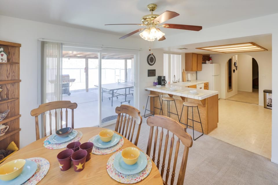 Quaint Bullhead City Getaway ~ 2 Mi to River! House in Bullhead City