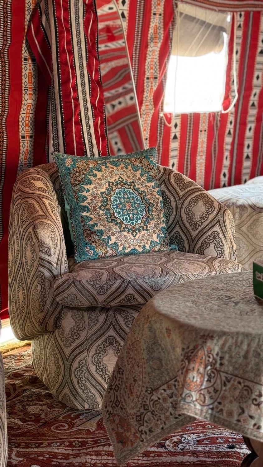Bed, Living room, Seating area, Bedroom