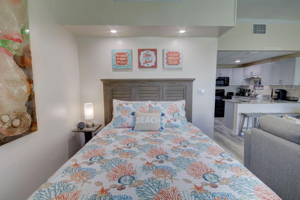 El Matador 611 - FREE TICKETS!! Your stay includes free tickets to many area attractions! House in Okaloosa Island