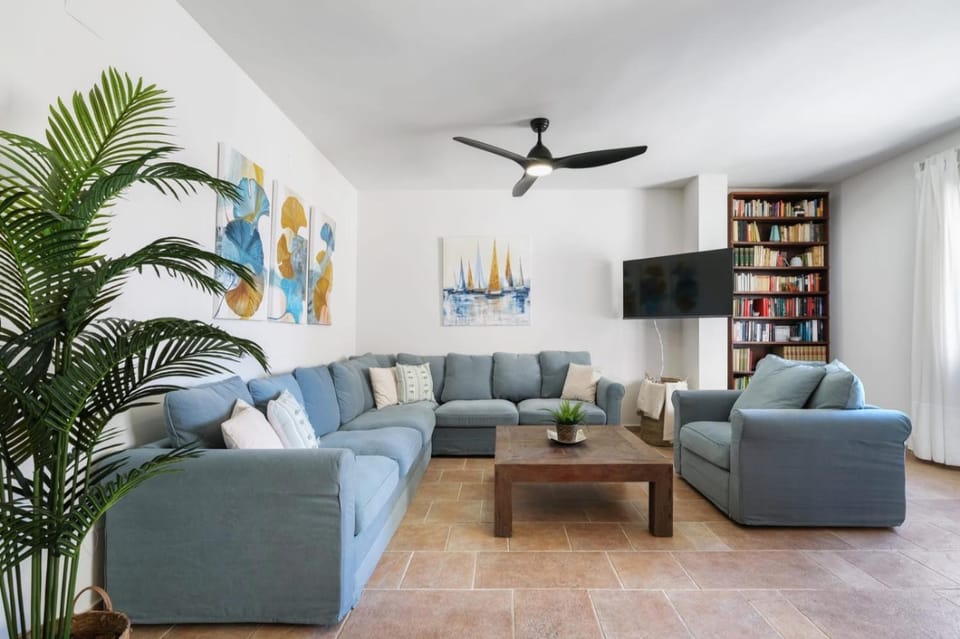 NT Centro Ciudad - Catedral & Parking Apartment in Malaga