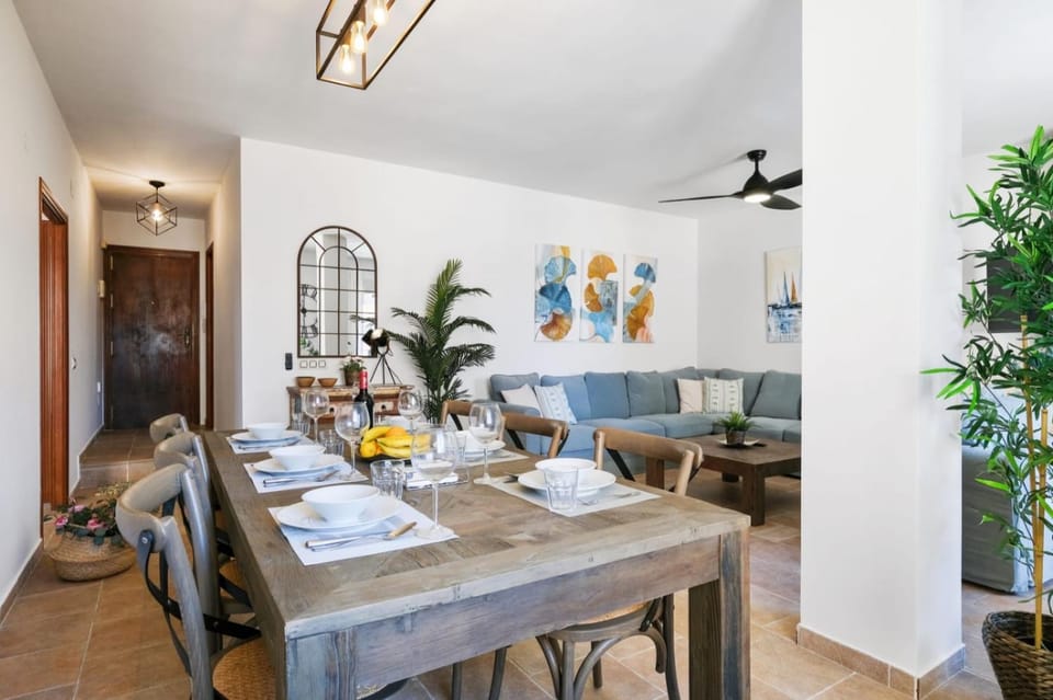 NT Centro Ciudad - Catedral & Parking Apartment in Malaga
