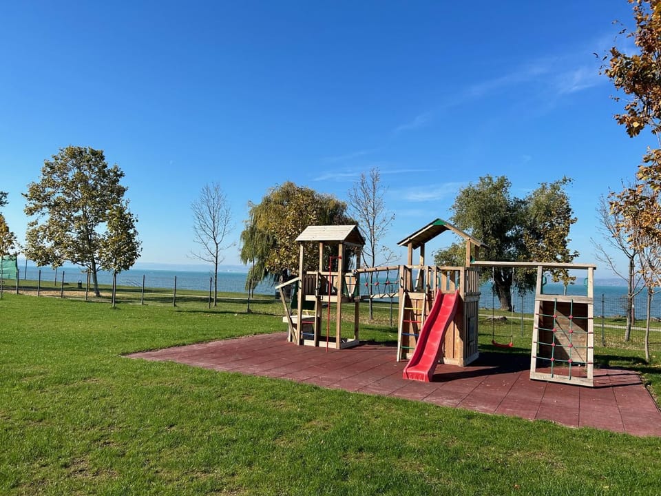 Day, Children play ground