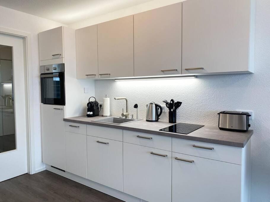 Coffee/tea facilities, Kitchen or kitchenette, pet friendly, stove, toaster