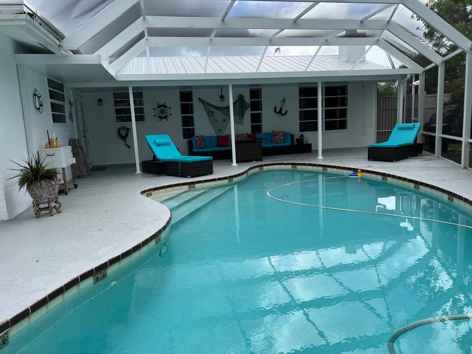 Pool view, Swimming pool