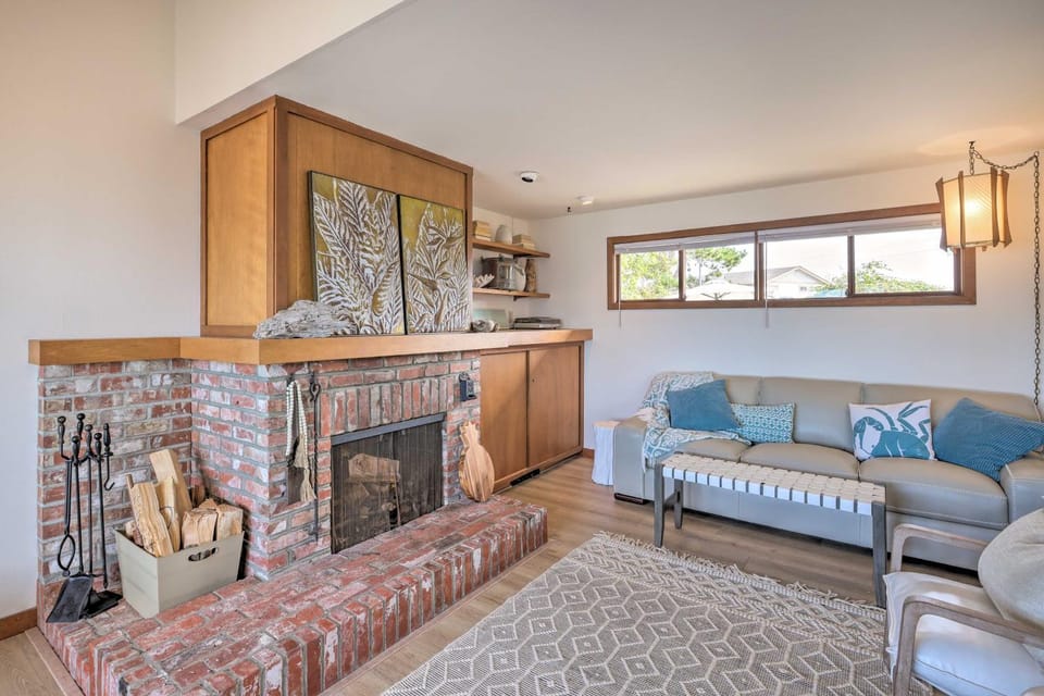 Oceanfront Ferndale Oasis w/ Fire Pit, Grill! House in Washington
