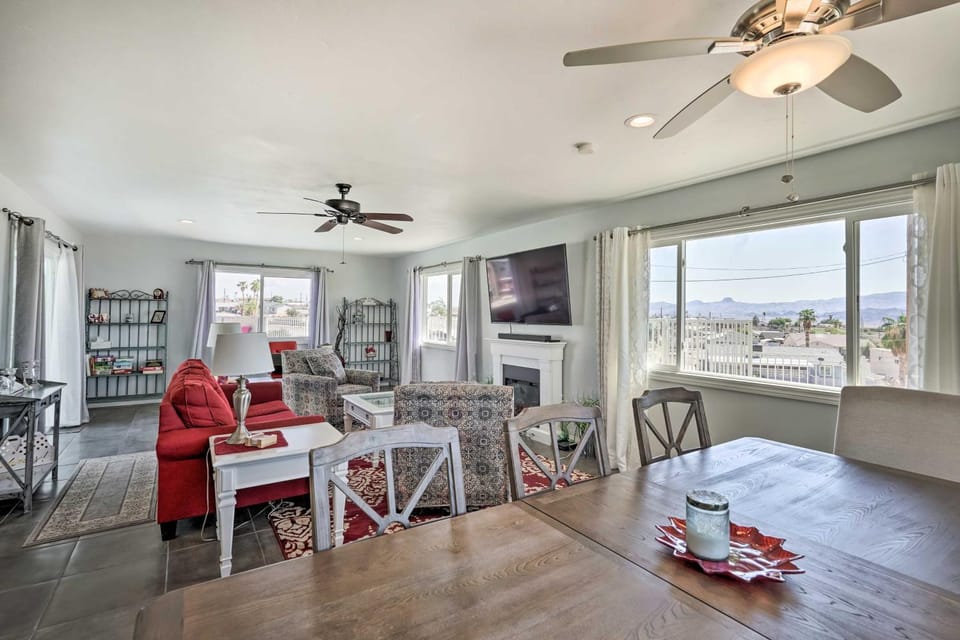 2 Mi to Lake Havasu State Park: Home w/ Pool! House in Lake Havasu City