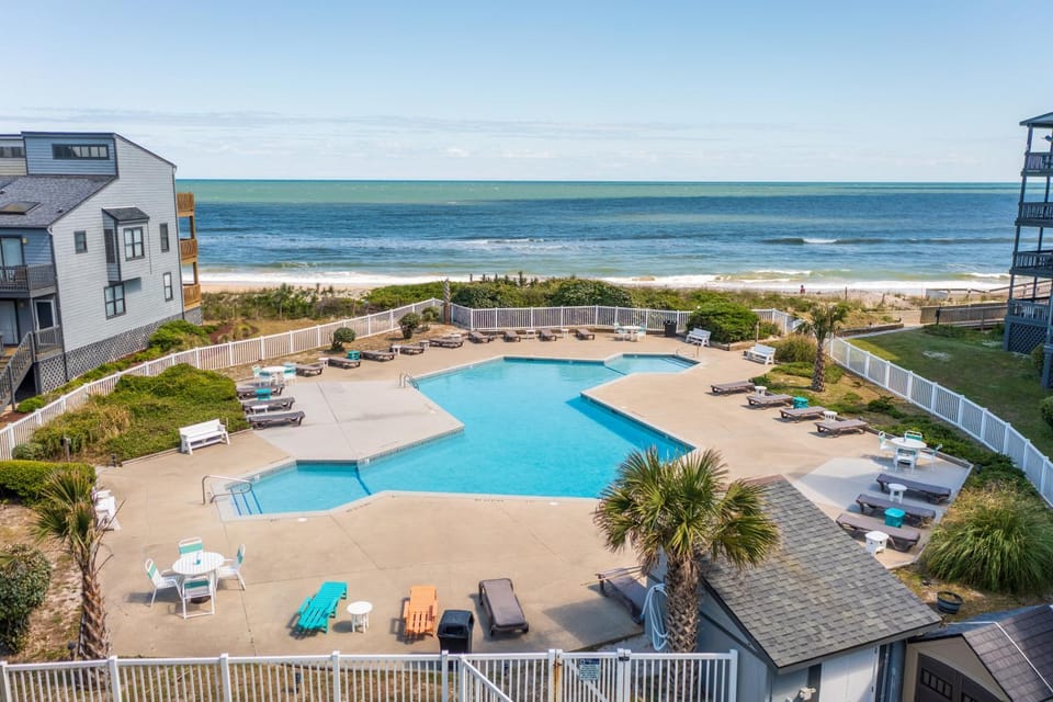 NTBSWV1317 Rowe Your Boat House in North Topsail Beach