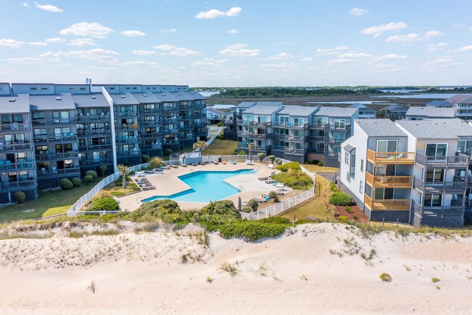 NTBSWV1317 Rowe Your Boat House in North Topsail Beach