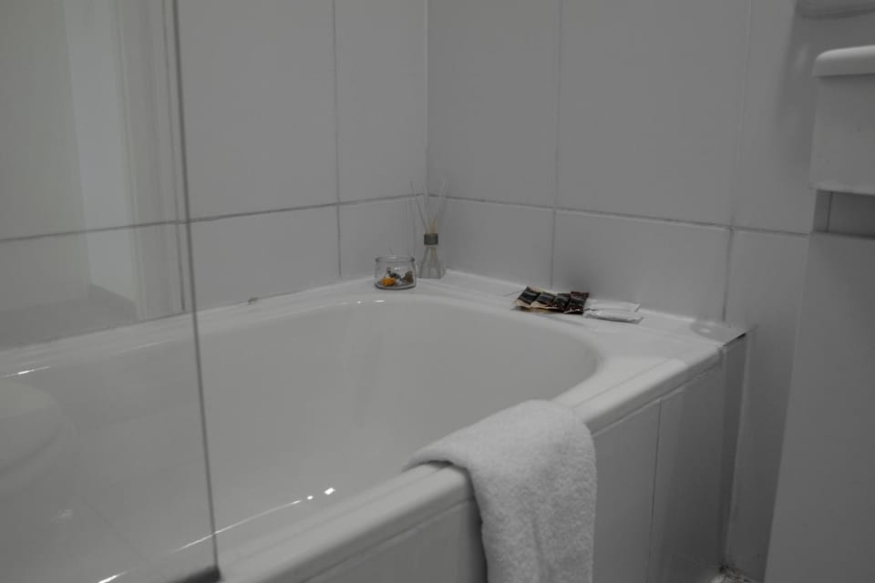Bathroom, Bath