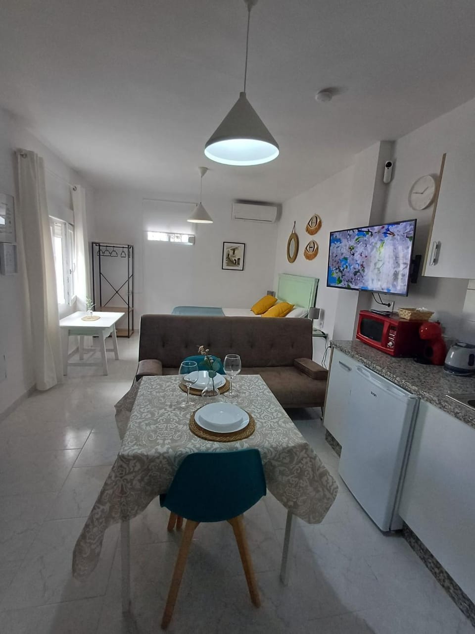 Photo of the whole room