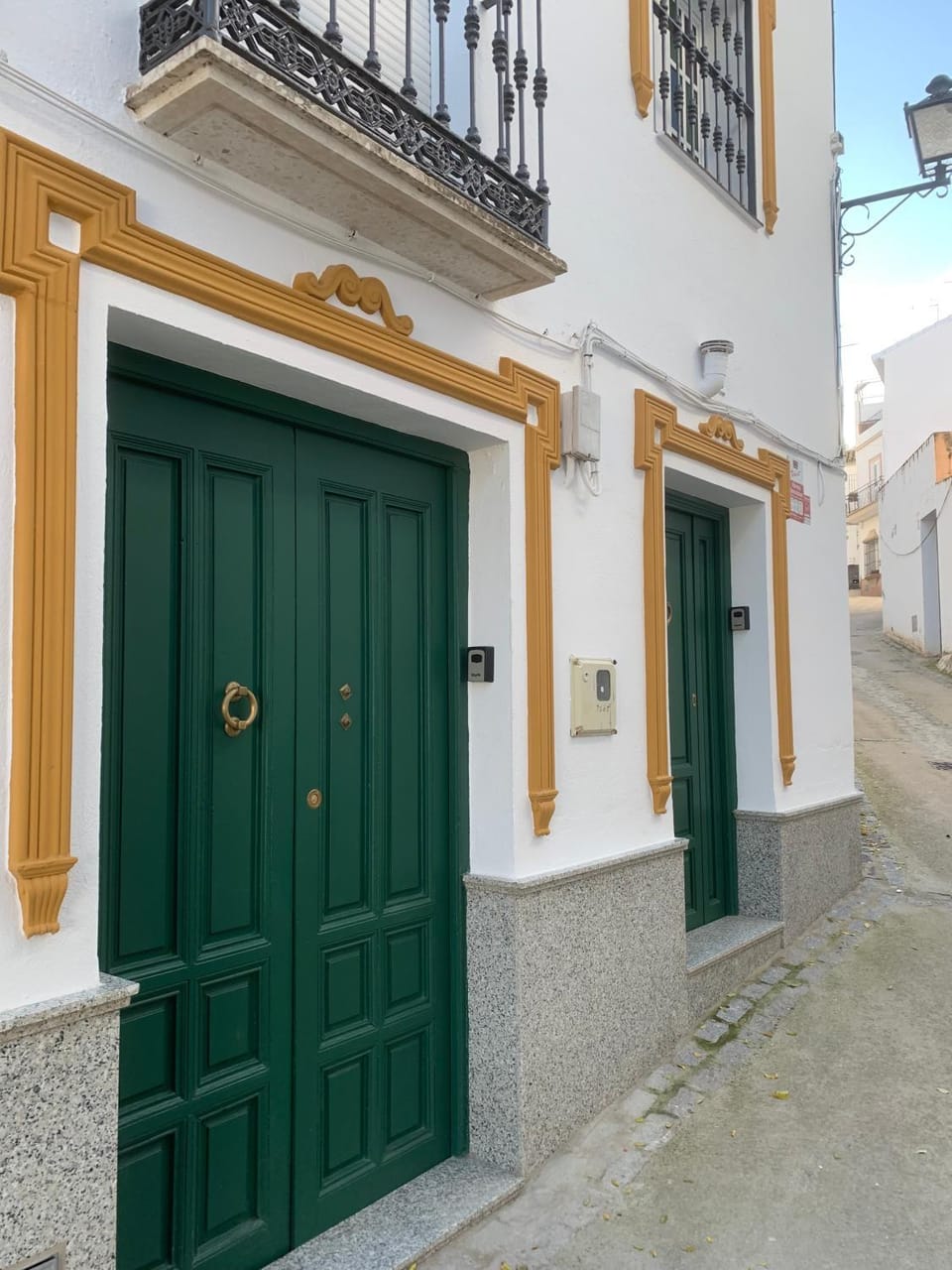 Facade/entrance