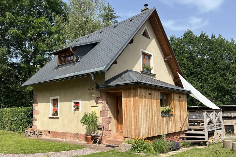 Property building, Off site, Balcony/Terrace