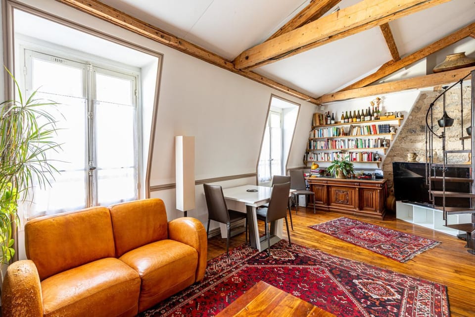 GuestReady - Charming apartment with mezzanine Apartment in Paris
