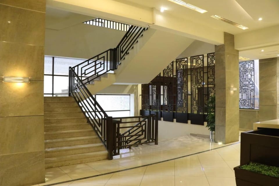 Bright & Beautiful 1 Bed Apt In Bahria Town Apartment in Islamabad