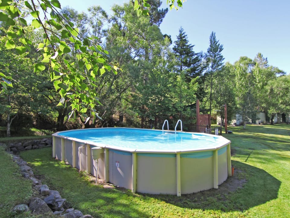 Swimming pool, Swimming pool