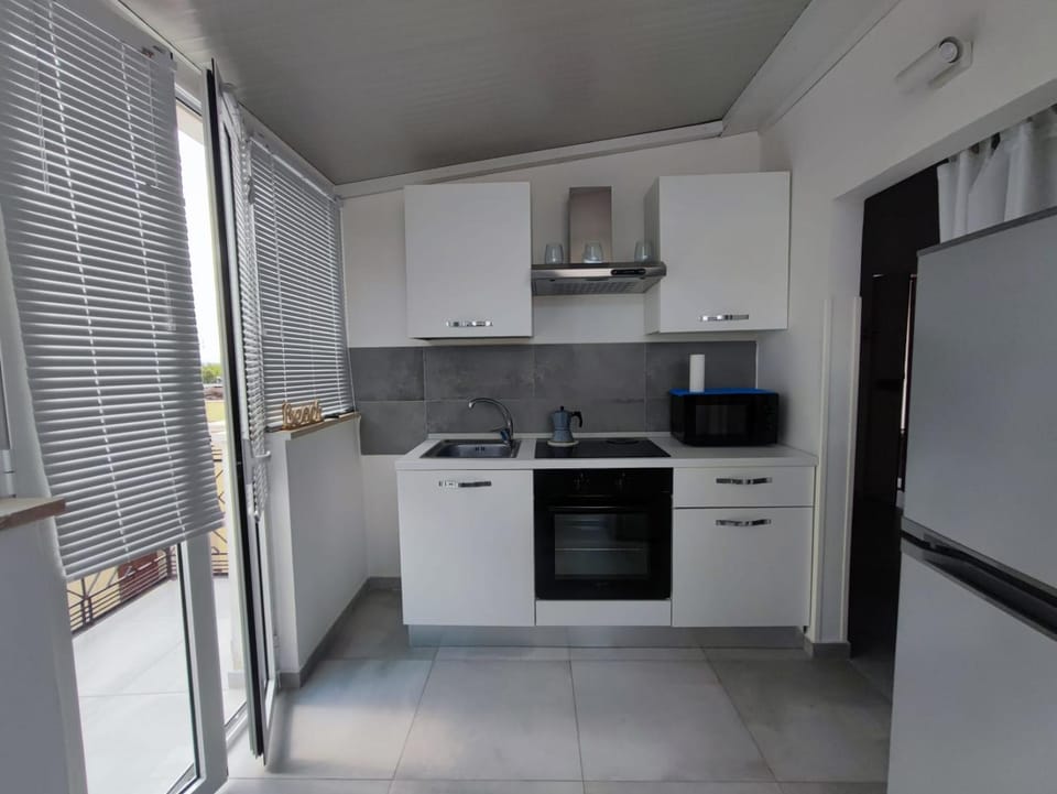 Balcony/Terrace, kitchen