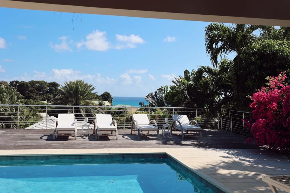 Balcony/Terrace, Sea view, Swimming pool, sunbed