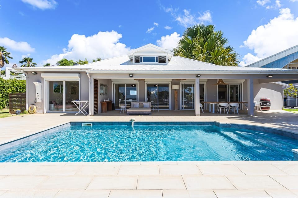 Patio, Swimming pool