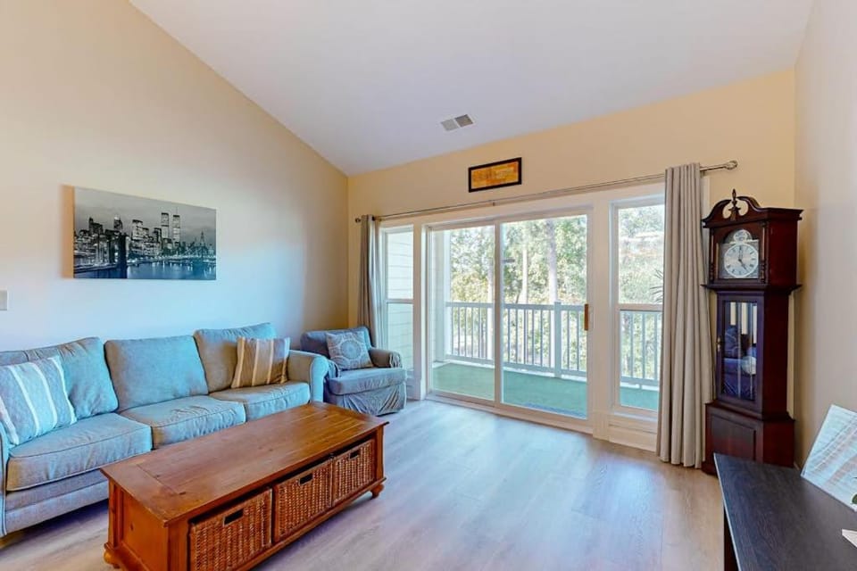 Paradise on the Course-303 Apartment in Carolina Forest