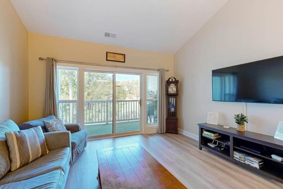 Paradise on the Course-303 House in Carolina Forest