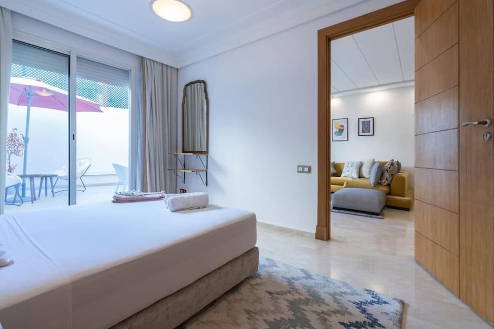Hot location flat at Maarif bd Anfa near Ahmet chef Apartment in Casablanca