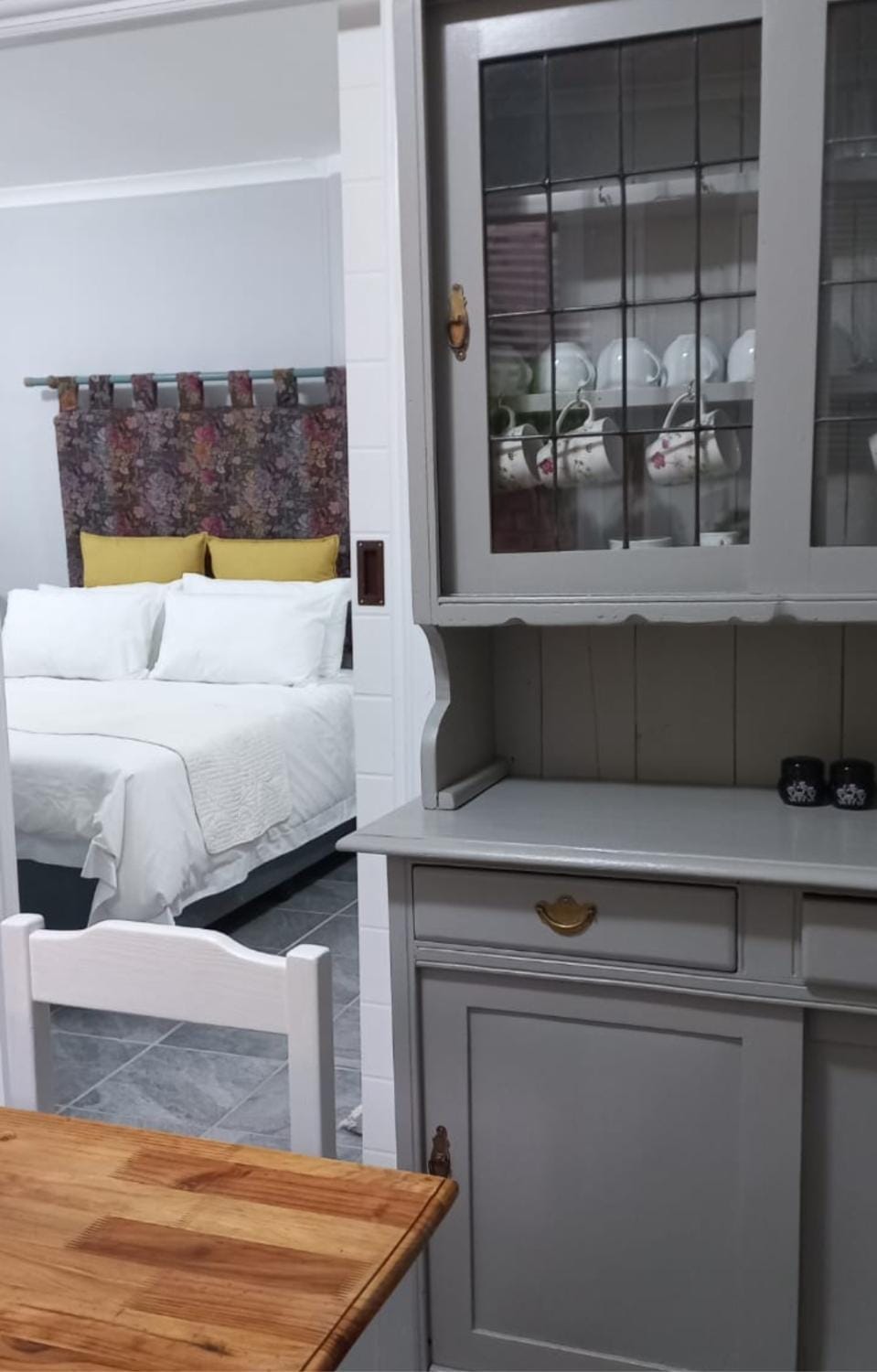 Kitchen or kitchenette, Bedroom