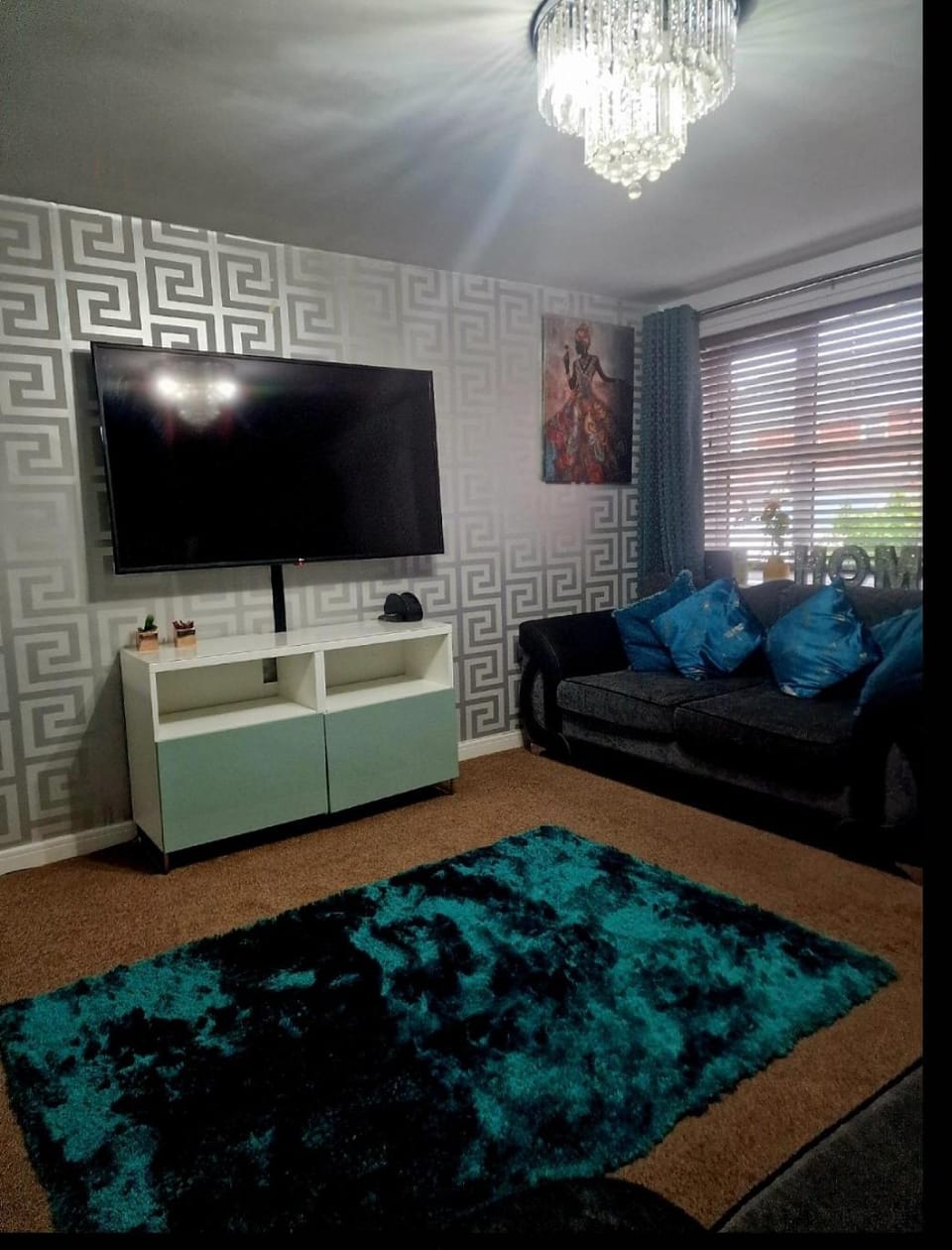 Well Furnished 3 Bedroom House in a cosy estate in Bolton with free parking Apartment in England