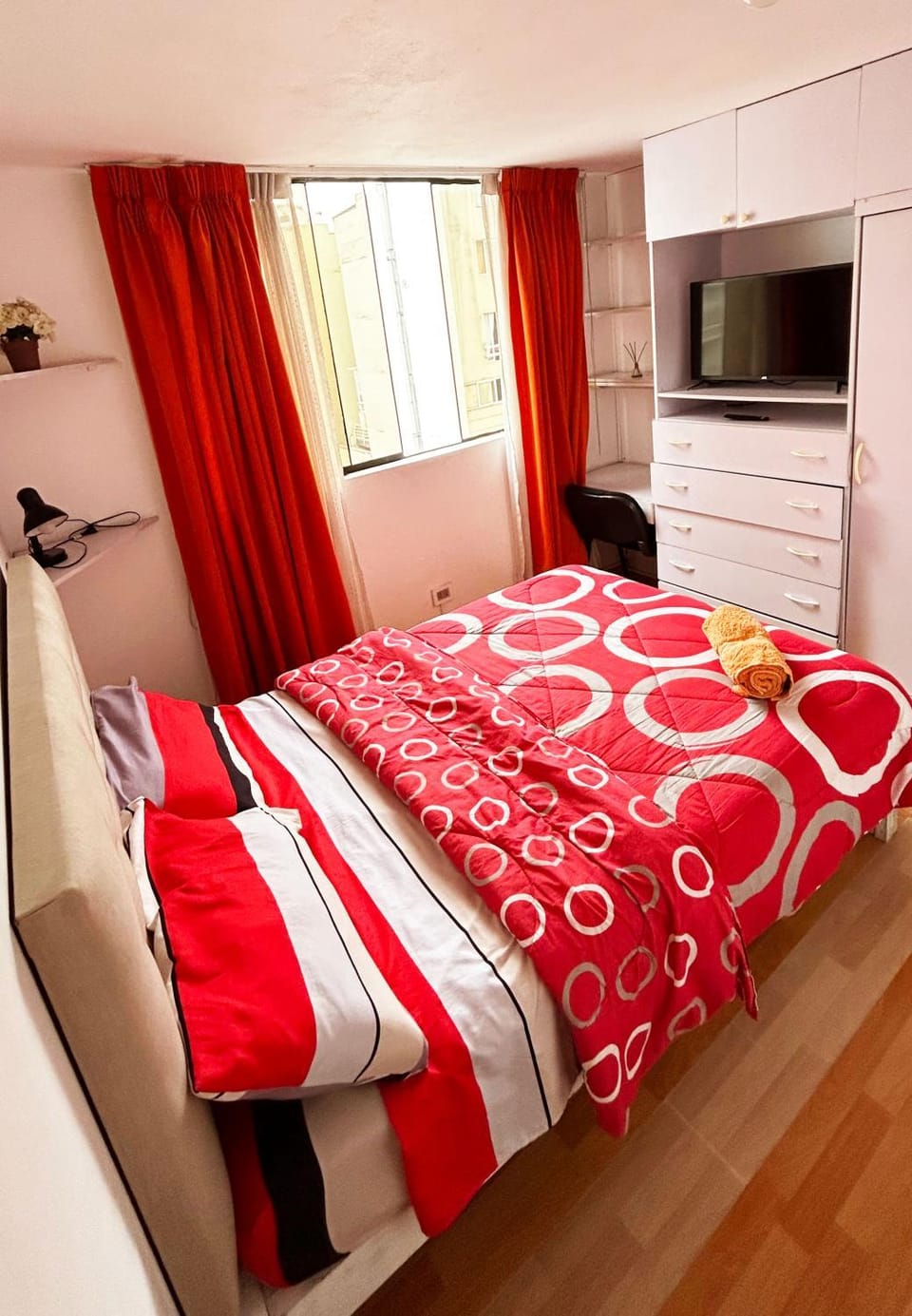 Bed, TV and multimedia