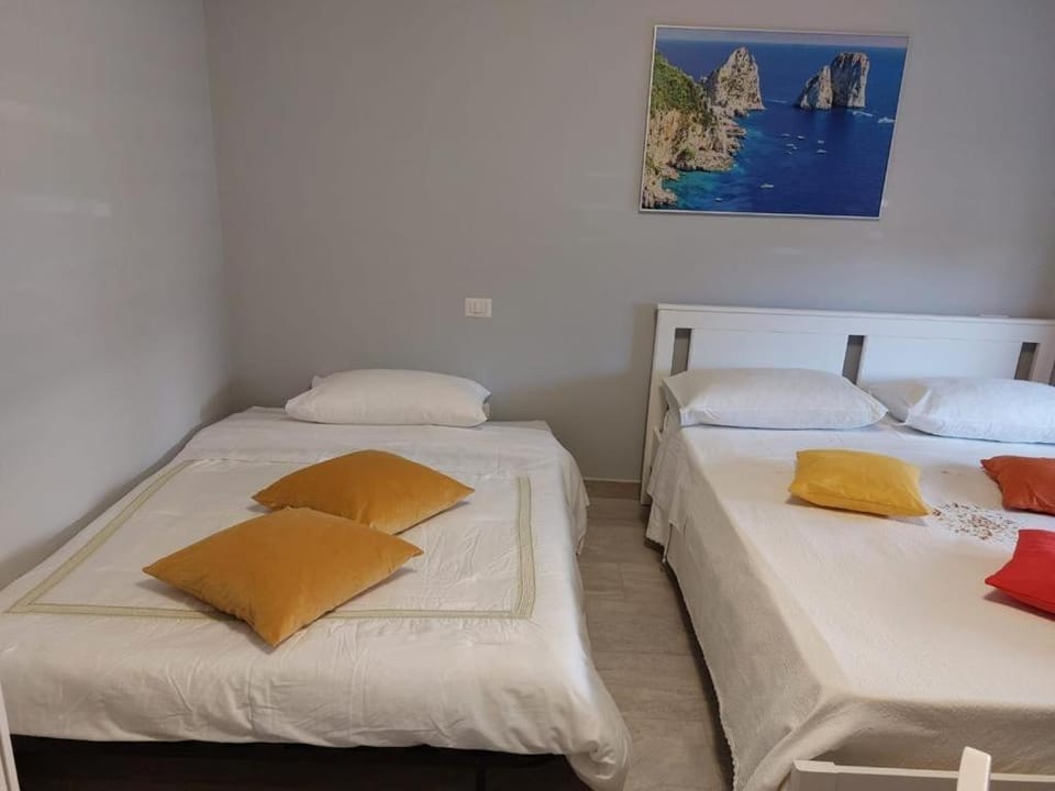Studio Apartment Angelo - free private parking Apartment in Campania